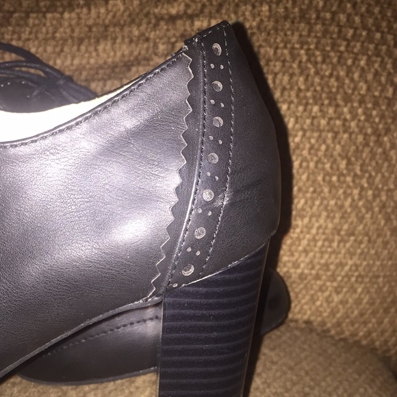 Studio Paolo Black Ankle Heels - Picture 4 of 7